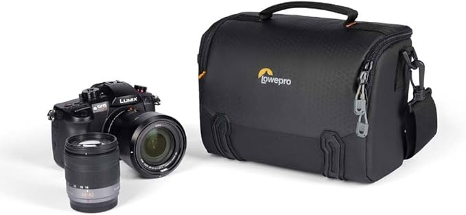 Lowepro Adventura, Camera Schoulder Bag - Image 3