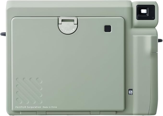 Fujifilm INSTAX Wide 400 Instant Camera - Image 7