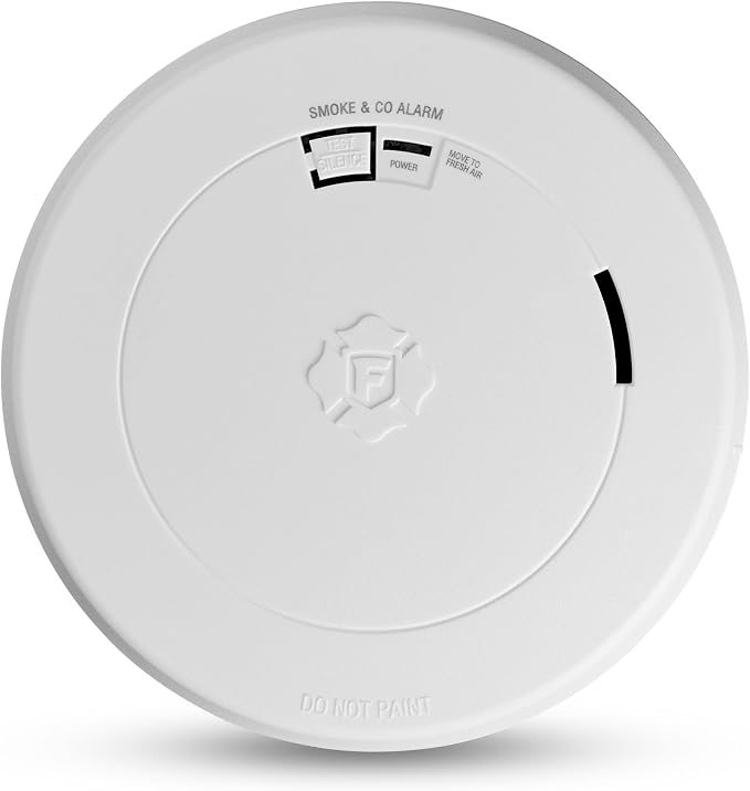 First Alert BRK Battery-Operated Combination Smoke & Carbon Monoxide Alarm by Unknown