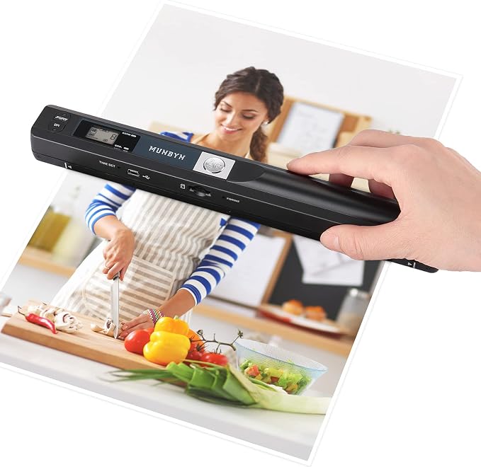MUNBYN Portable Scanner, 900 DPI Photo Scanner by MUNBYN