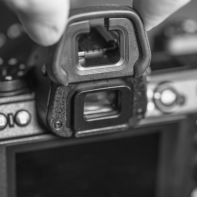 Think Tank Hydrophobia Eyepieces - Image 2