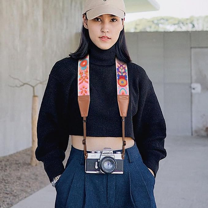 Padwa Lifestyle Colorful Knit Camera Strap - Image 5