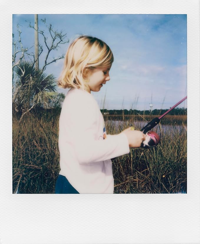 Polaroid Now 3rd Generation I-Type Instant Film Camera - Image 3