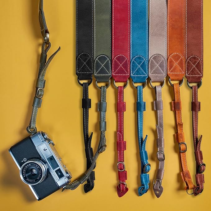 MegaGear SLR, DSLR Sierra Series Genuine Leather Camera Shoulder or Neck Strap - Image 4
