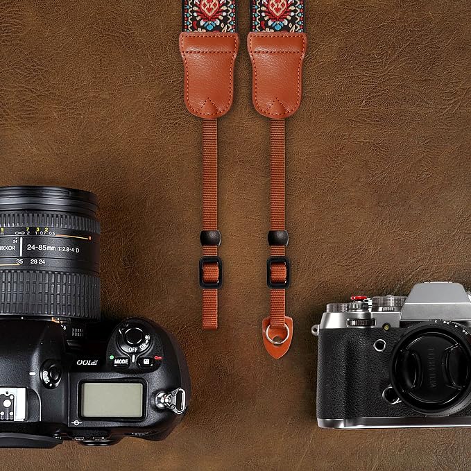Padwa Lifestyle Red Vintage Embroidered Camera Strap - Image 6